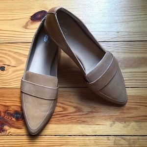 Dr. Scholl’s Beige Leather Pointed Toe Loafers, EUC, 10M